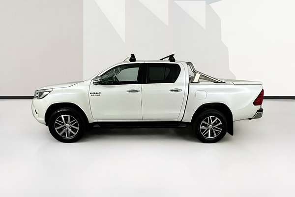 2017 Toyota HILUX SR5 (4x4) GUN126R 4X4