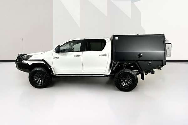 2022 Toyota HILUX SR5 (4x4) GUN126R 4X4