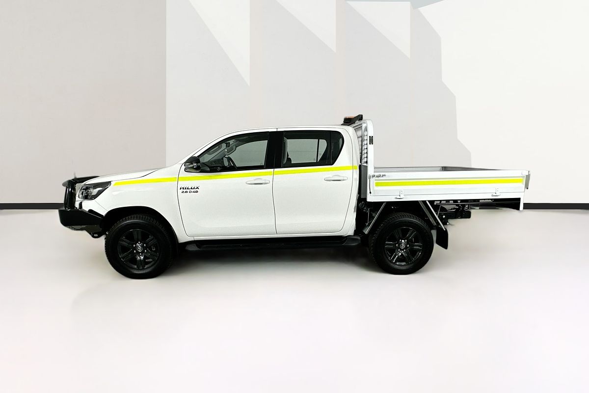 2025 Toyota HILUX SR (4x4) GUN126R RC 4X4