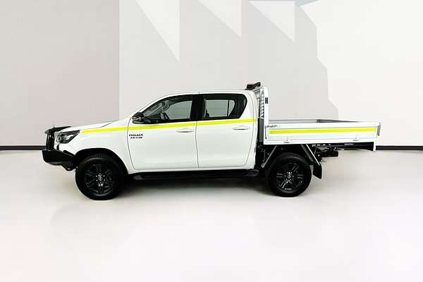 2025 Toyota HILUX SR (4x4) GUN126R RC 4X4