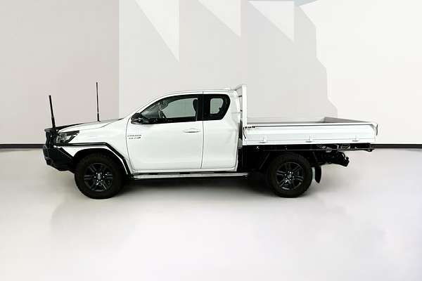 2023 Toyota HILUX SR (4x4) GUN126R 4X4