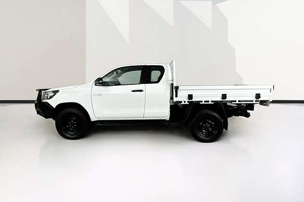 2019 Toyota HILUX SR (4x4) GUN126R MY19 UPGRADE 4X4