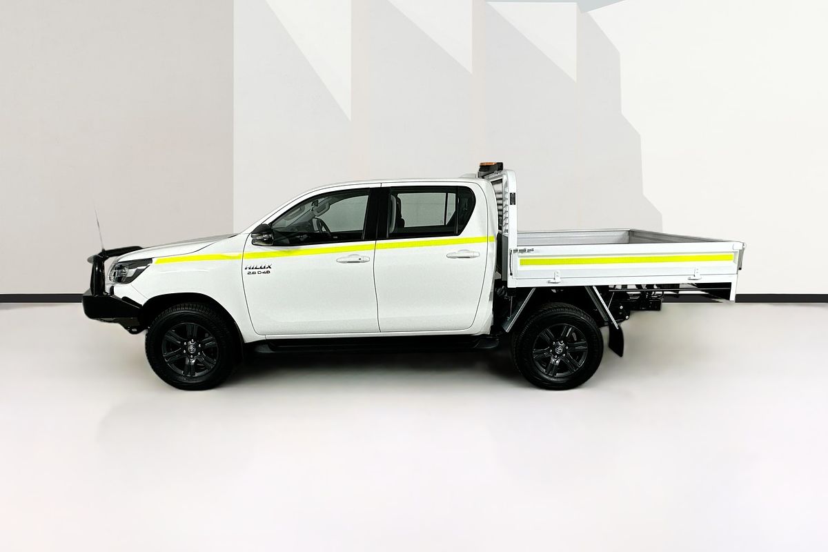 2024 Toyota HILUX SR 48V (4x4) GUN126R 4X4