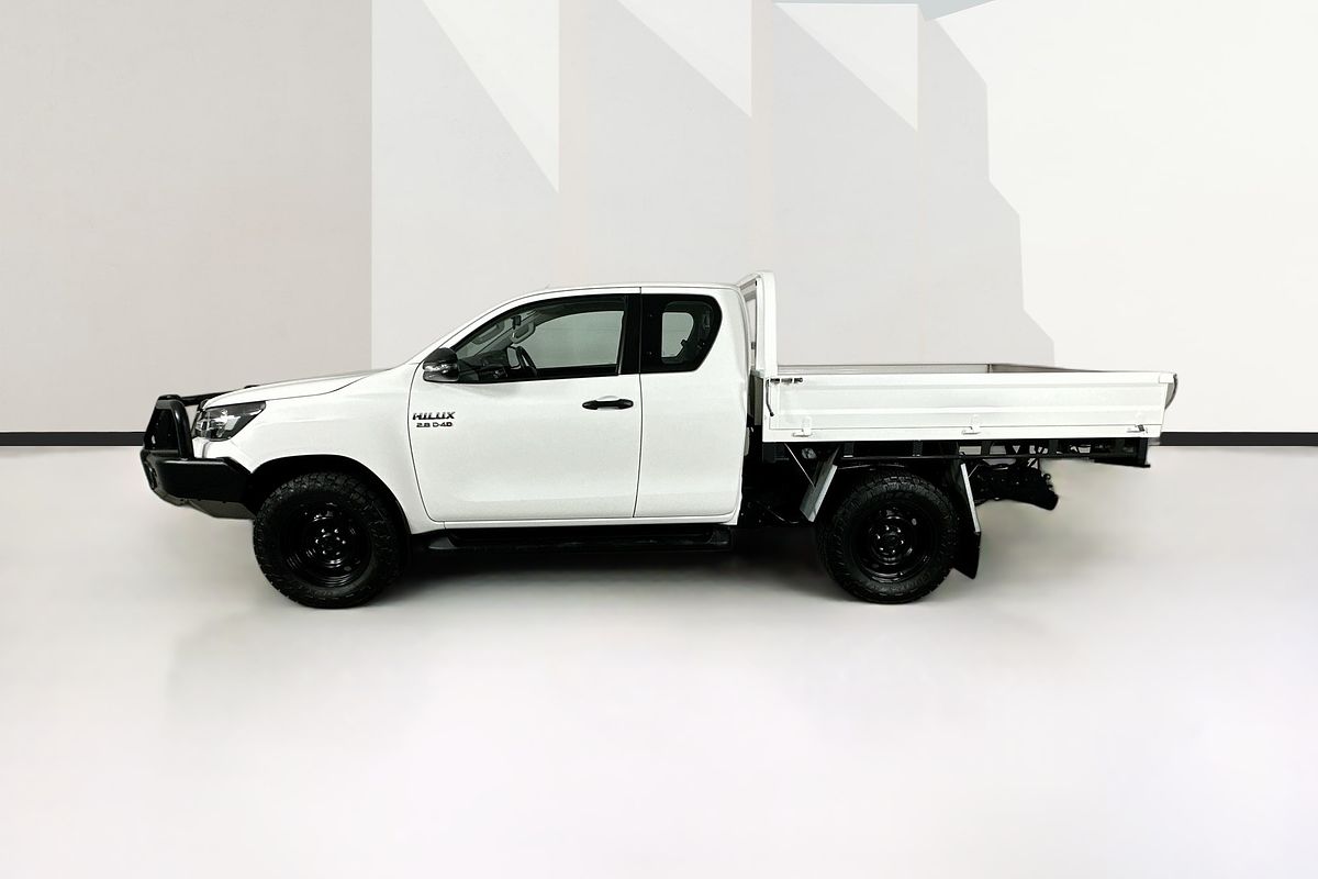 2021 Toyota HILUX SR (4x4) GUN126R 4X4