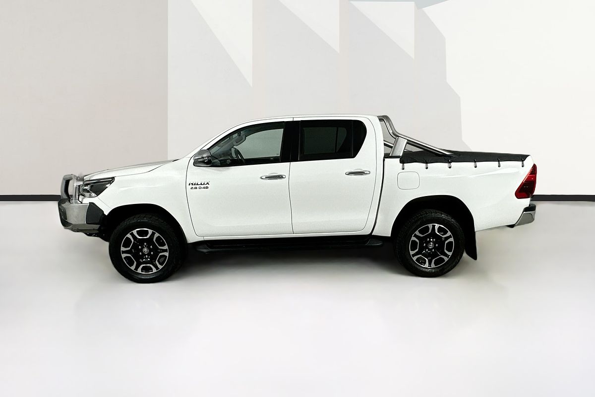 2021 Toyota HILUX SR5 (4x4) GUN126R FACELIFT 4X4