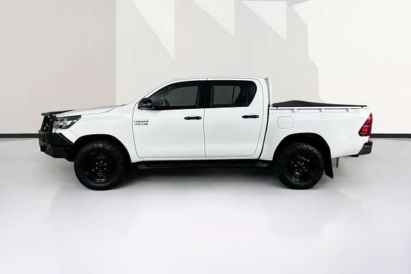 2021 Toyota HILUX SR (4x4) GUN126R FACELIFT 4X4
