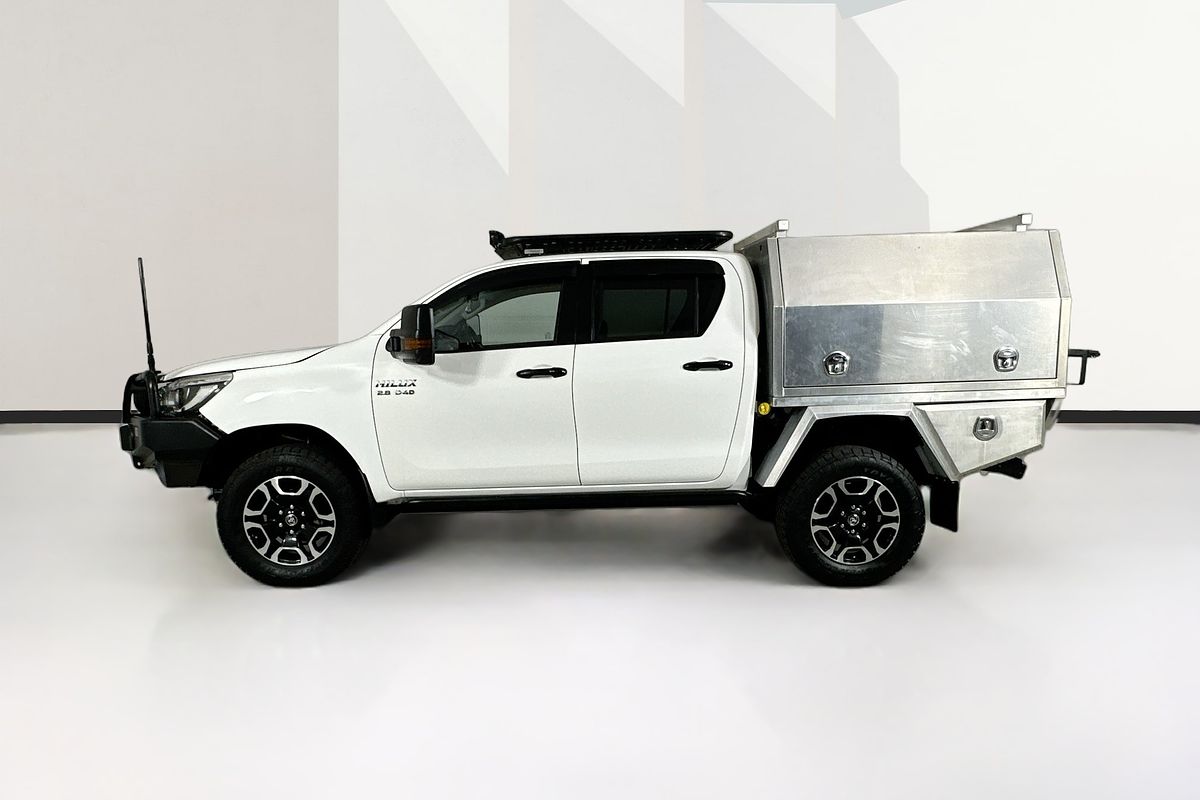 2018 Toyota HILUX SR5 (4x4) GUN126R MY17 4X4