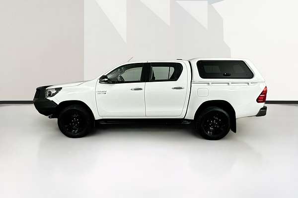 2017 Toyota HILUX SR (4x4) GUN126R 4X4