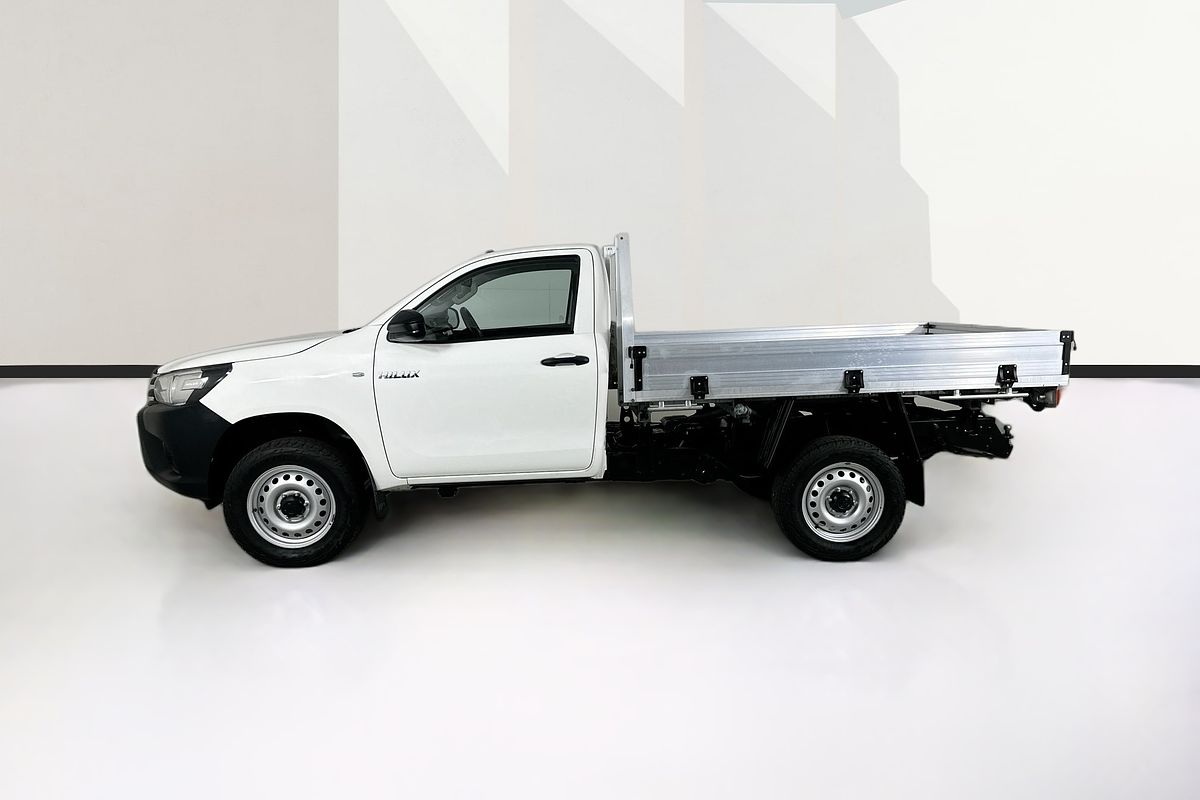 2020 Toyota HILUX WORKMATE HI-RIDER GUN135R FACELIFT 4x2