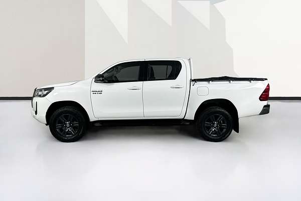 2022 Toyota HILUX SR (4x4) GUN126R 4X4