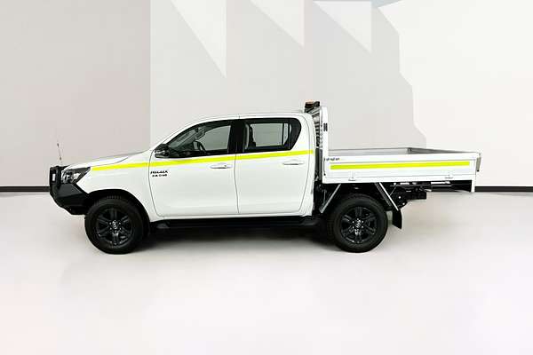 2024 Toyota HILUX SR 48V (4x4) GUN126R 4X4
