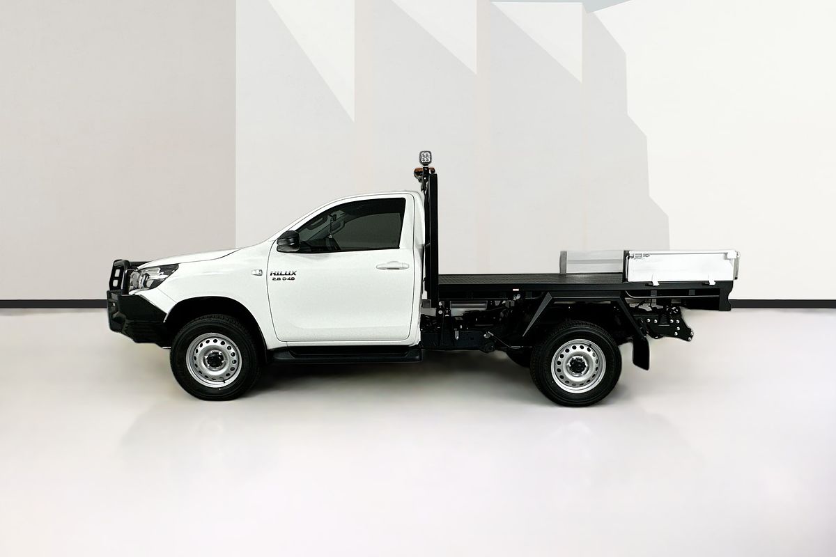 2025 Toyota HILUX SR (4x4) GUN126R RC 4X4