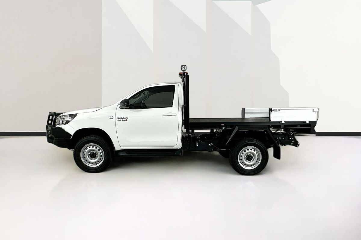 2025 Toyota HILUX SR (4x4) GUN126R RC 4X4
