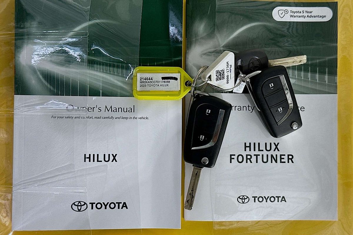 2023 Toyota Hilux SR (4x4) GUN126R 4X4