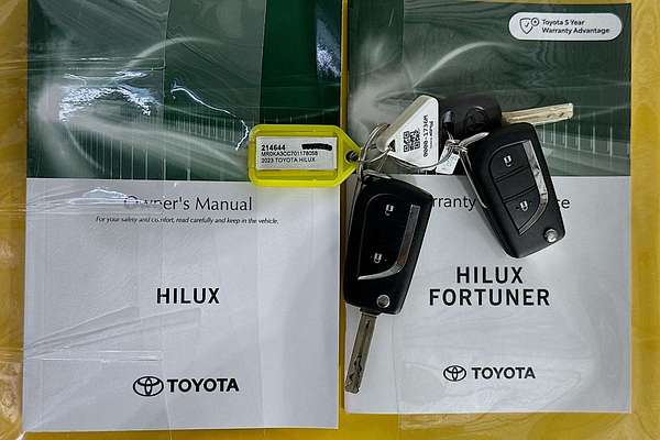 2023 Toyota Hilux SR (4x4) GUN126R 4X4