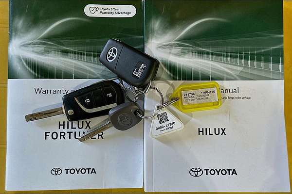 2022 Toyota HILUX SR GUN126R 4X4