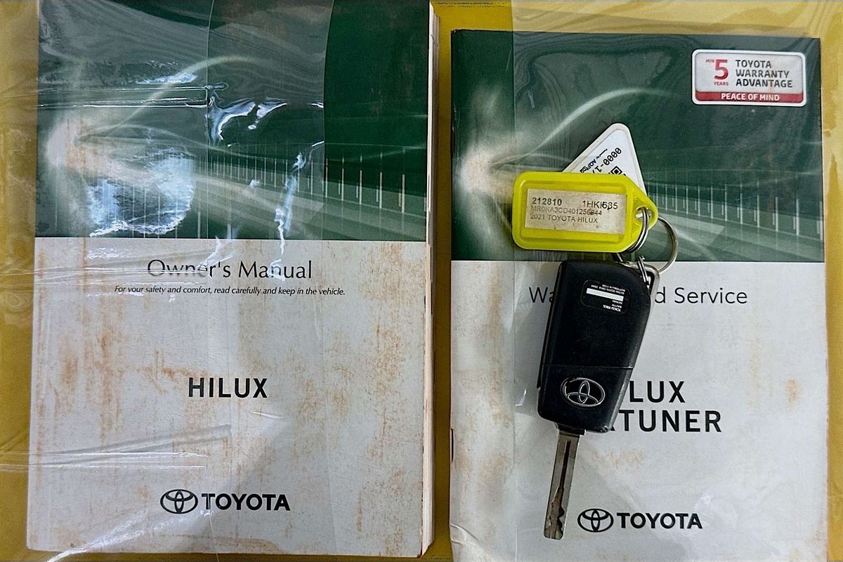 2021 Toyota HILUX SR (4x4) GUN126R FACELIFT 4X4
