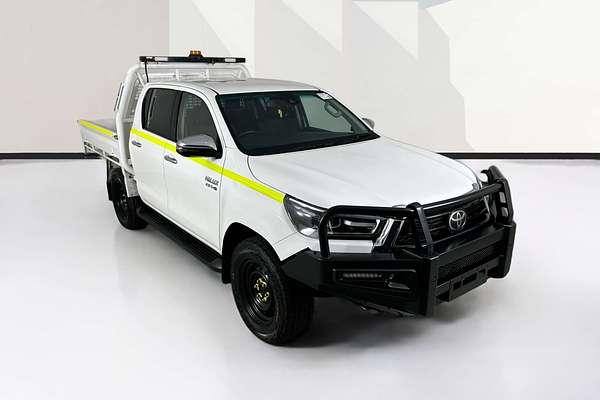 2021 Toyota HILUX SR5 (4x4) GUN126R FACELIFT 4X4
