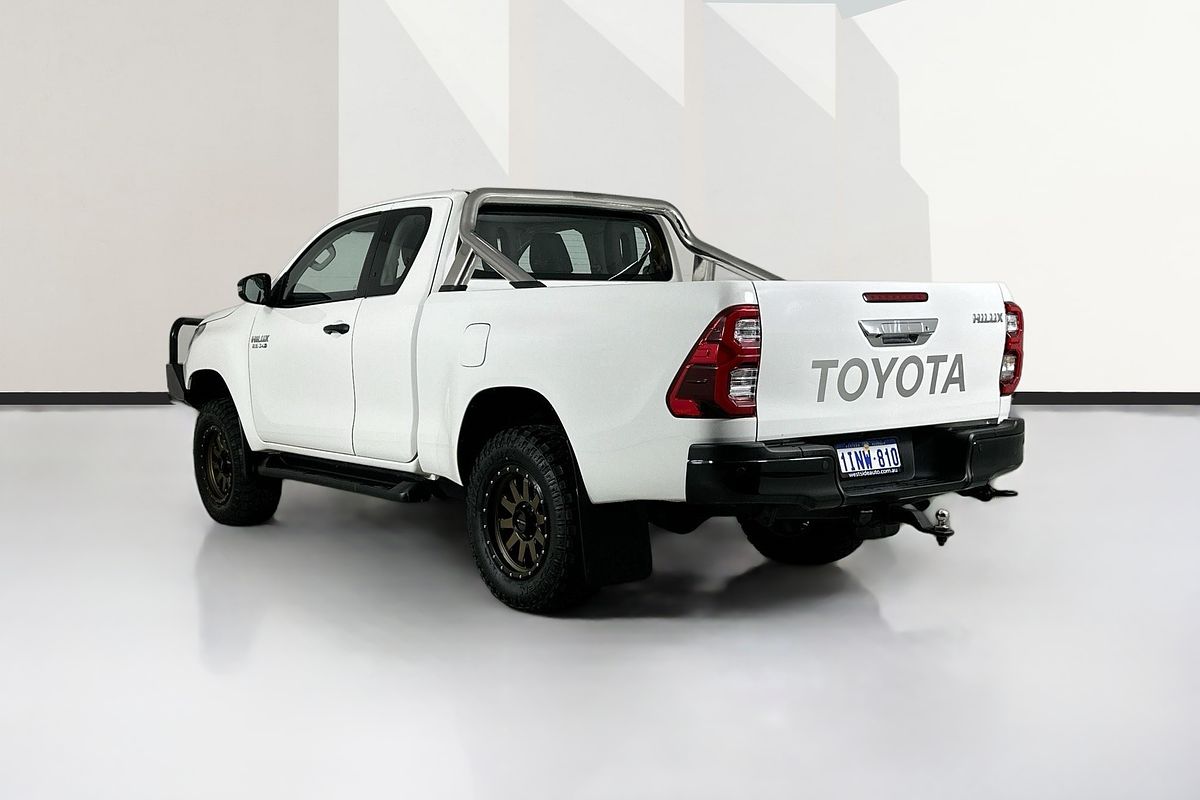 2020 Toyota HILUX SR (4x4) GUN126R MY19 UPGRADE 4X4