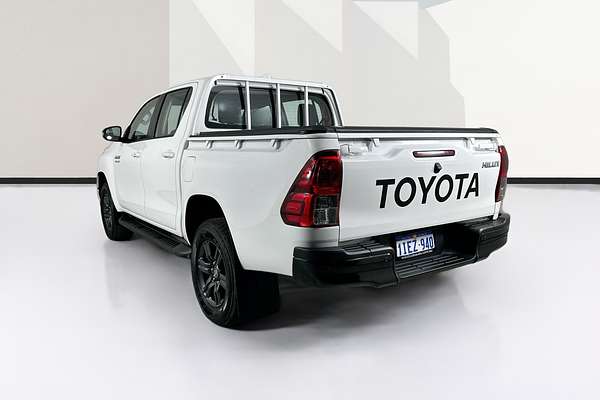 2024 Toyota HILUX SR 48V (4x4) GUN126R 4X4