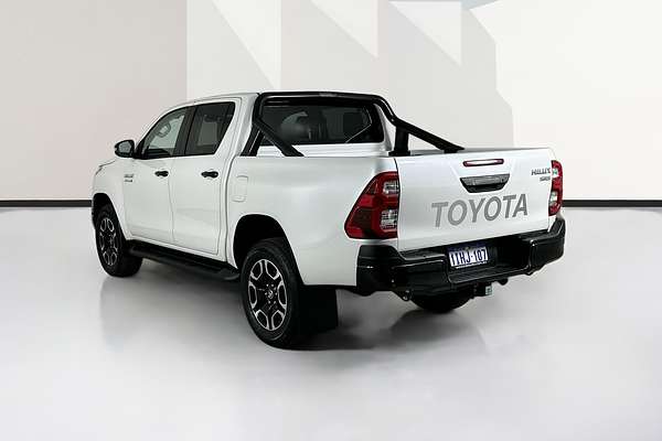 2024 Toyota Hilux SR5 (4x4) GUN126R 4X4