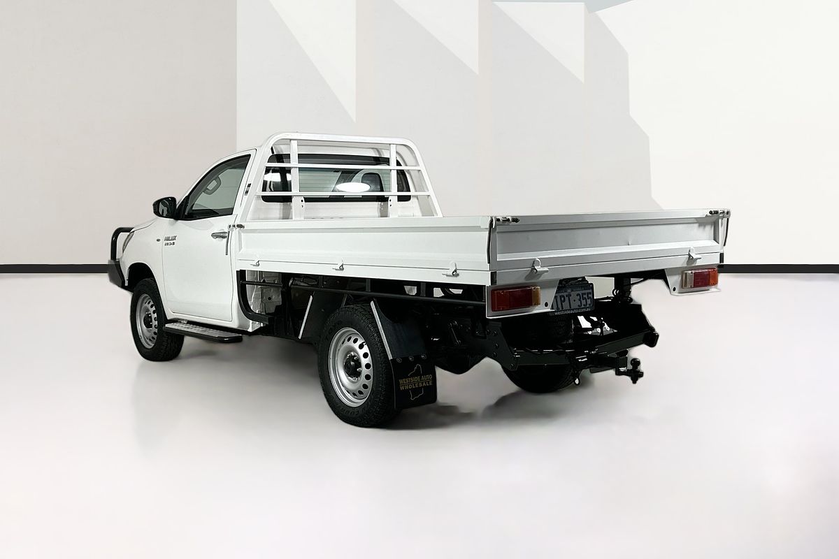 2016 Toyota HILUX SR (4x4) GUN126R 4X4