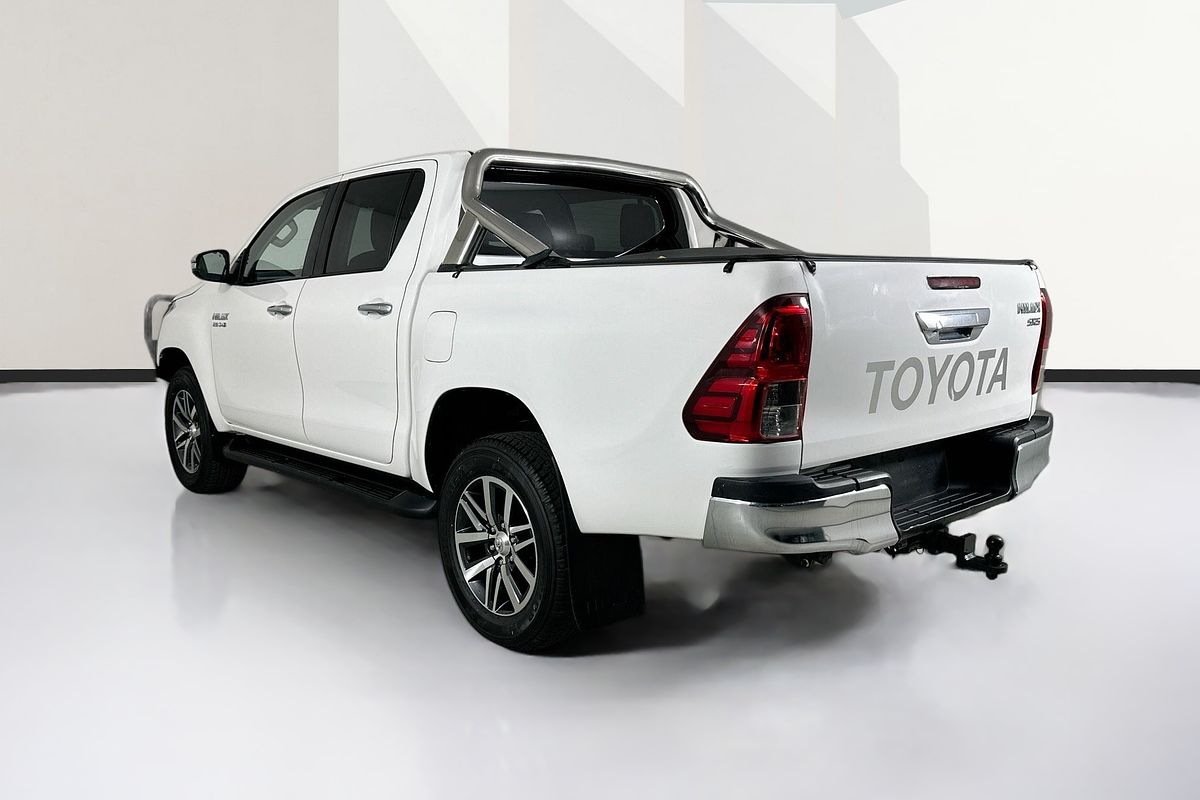 2016 Toyota HILUX SR5 (4x4) GUN126R 4X4