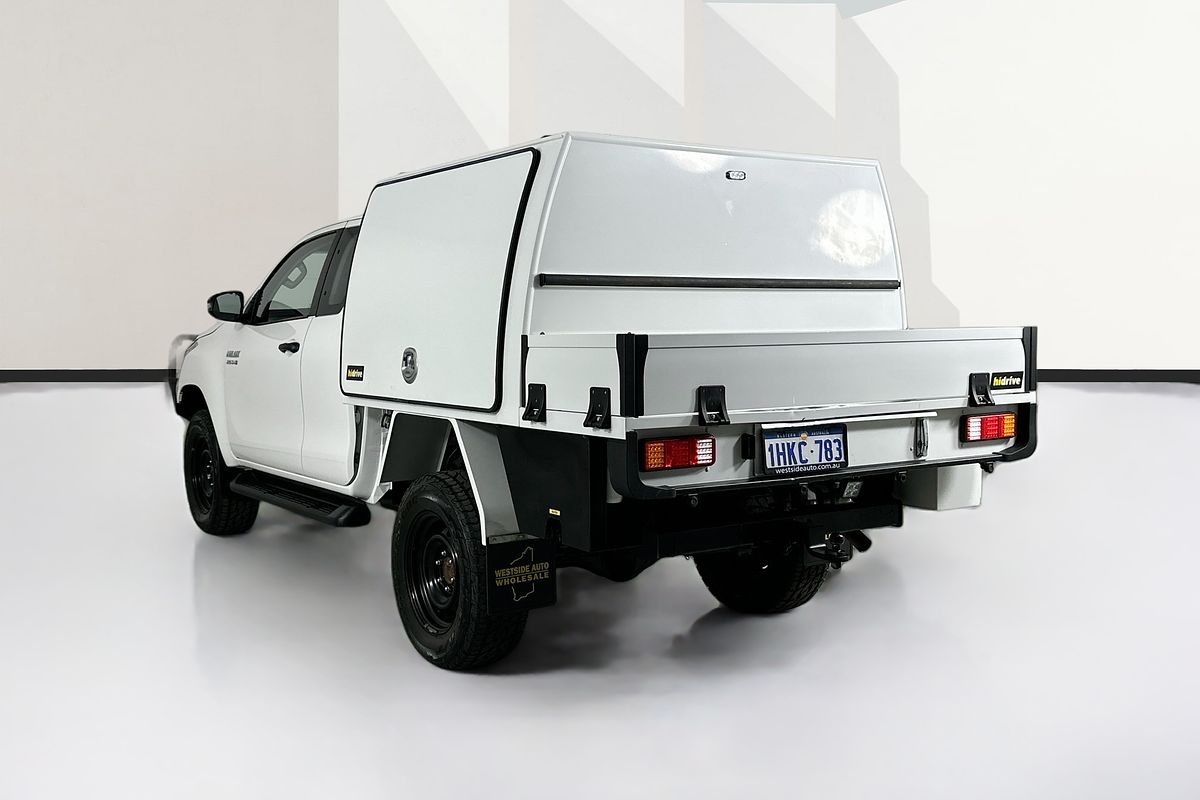 2021 Toyota HILUX SR (4x4) GUN126R 4X4