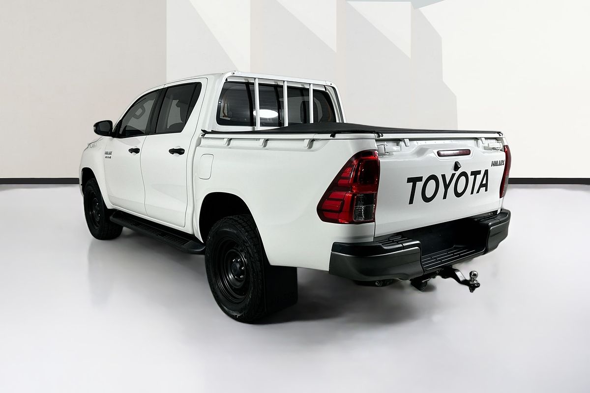 2021 Toyota HILUX SR (4x4) GUN126R 4X4
