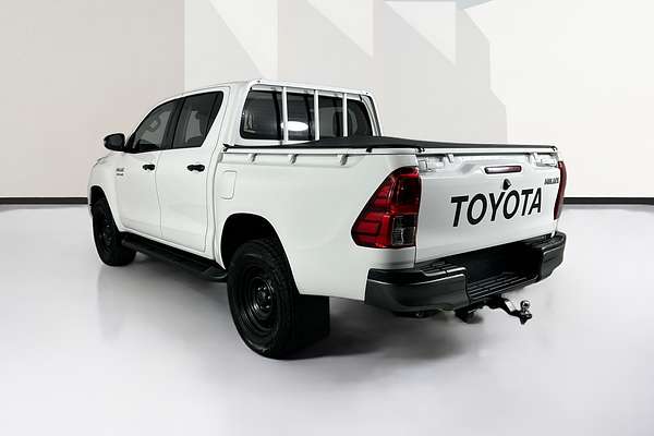 2021 Toyota HILUX SR (4x4) GUN126R 4X4