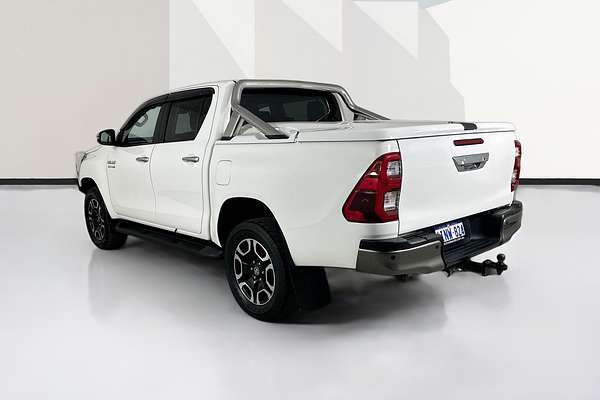 2021 Toyota HILUX SR5 (4x4) GUN126R 4X4