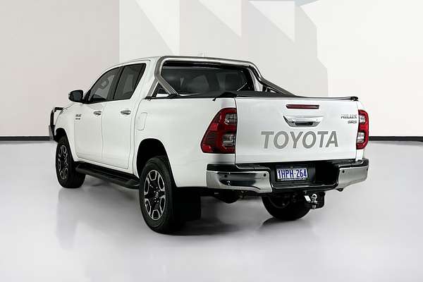 2022 Toyota HILUX SR5 (4x4) GUN126R 4X4