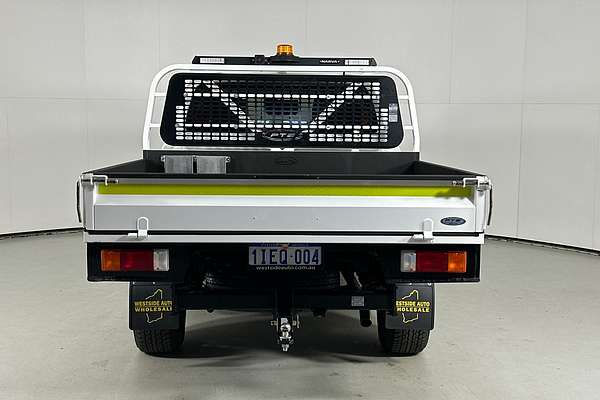 2024 Toyota HILUX SR (4x4) STEEL WHEELS GUN126R 4X4