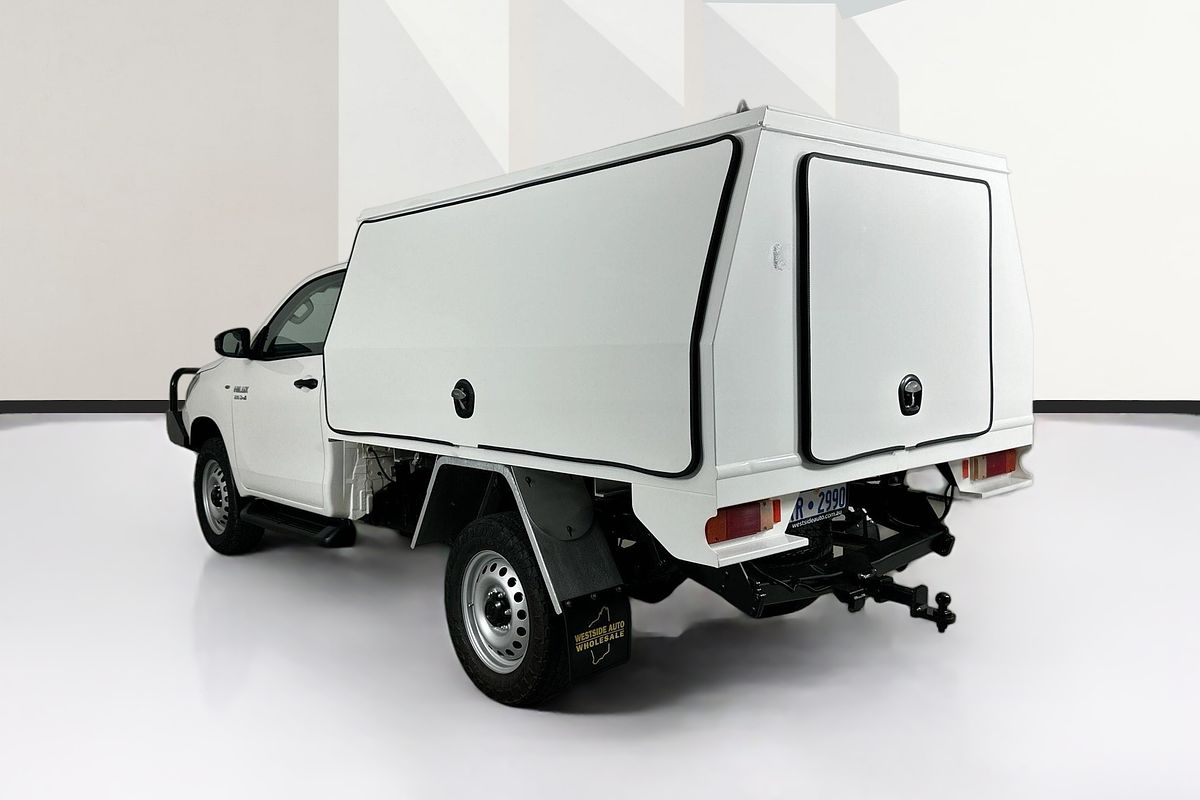 2017 Toyota HILUX SR (4x4) GUN126R 4X4