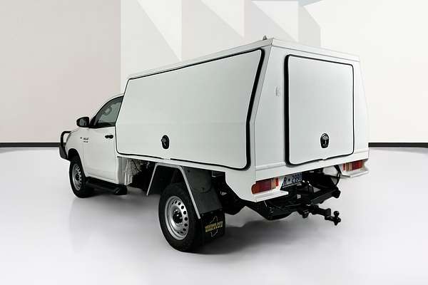 2017 Toyota HILUX SR (4x4) GUN126R 4X4