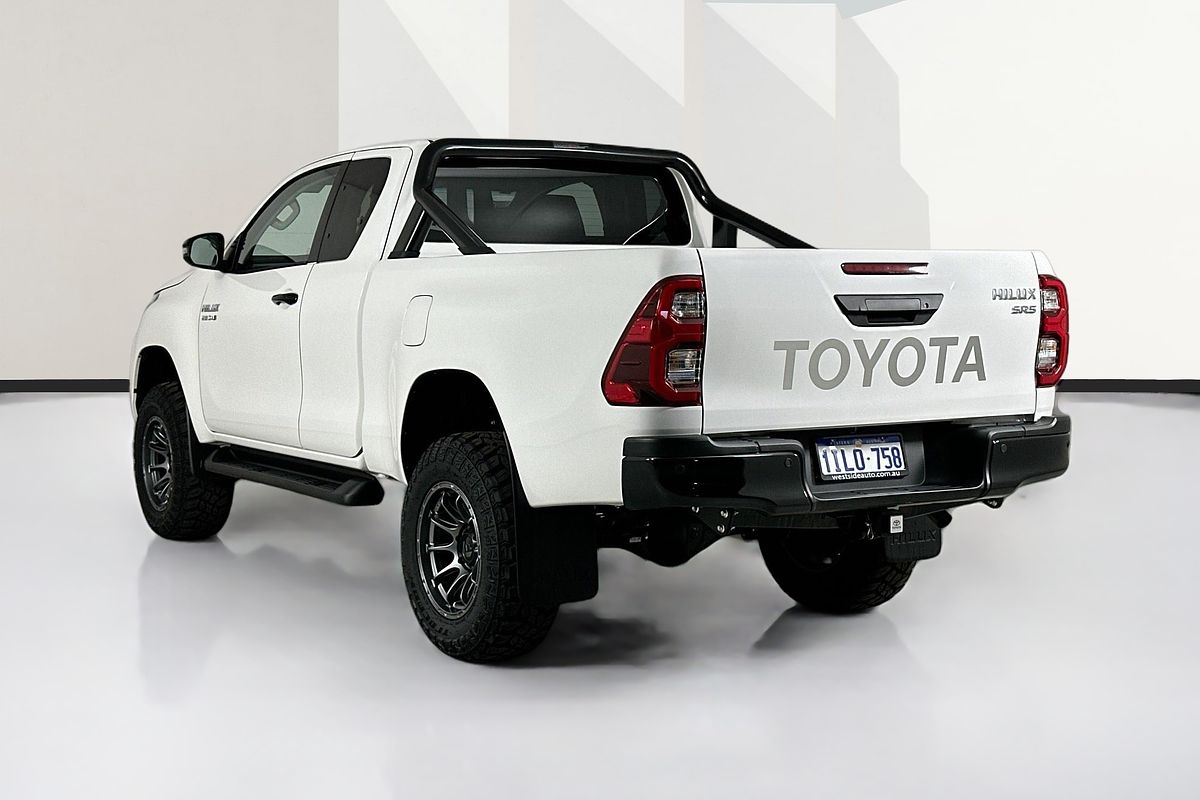 2024 Toyota Hilux SR5 (4x4) GUN126R 4X4