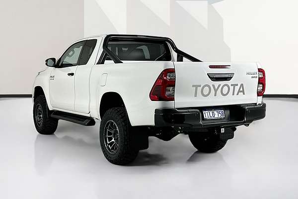 2024 Toyota Hilux SR5 (4x4) GUN126R 4X4