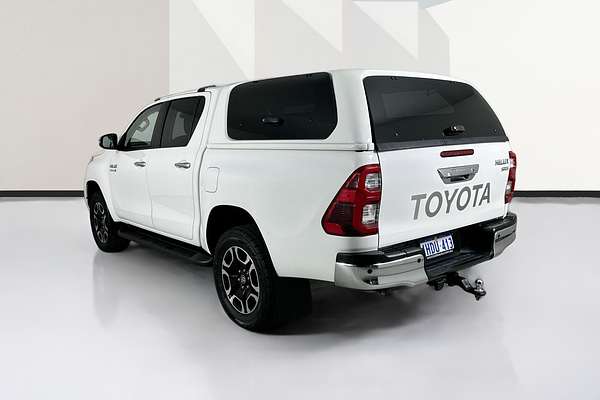 2020 Toyota HILUX SR5 (4x4) GUN126R FACELIFT 4X4