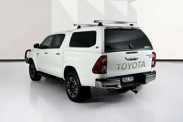 2021 Toyota HILUX SR5 (4x4) GUN126R FACELIFT 4X4