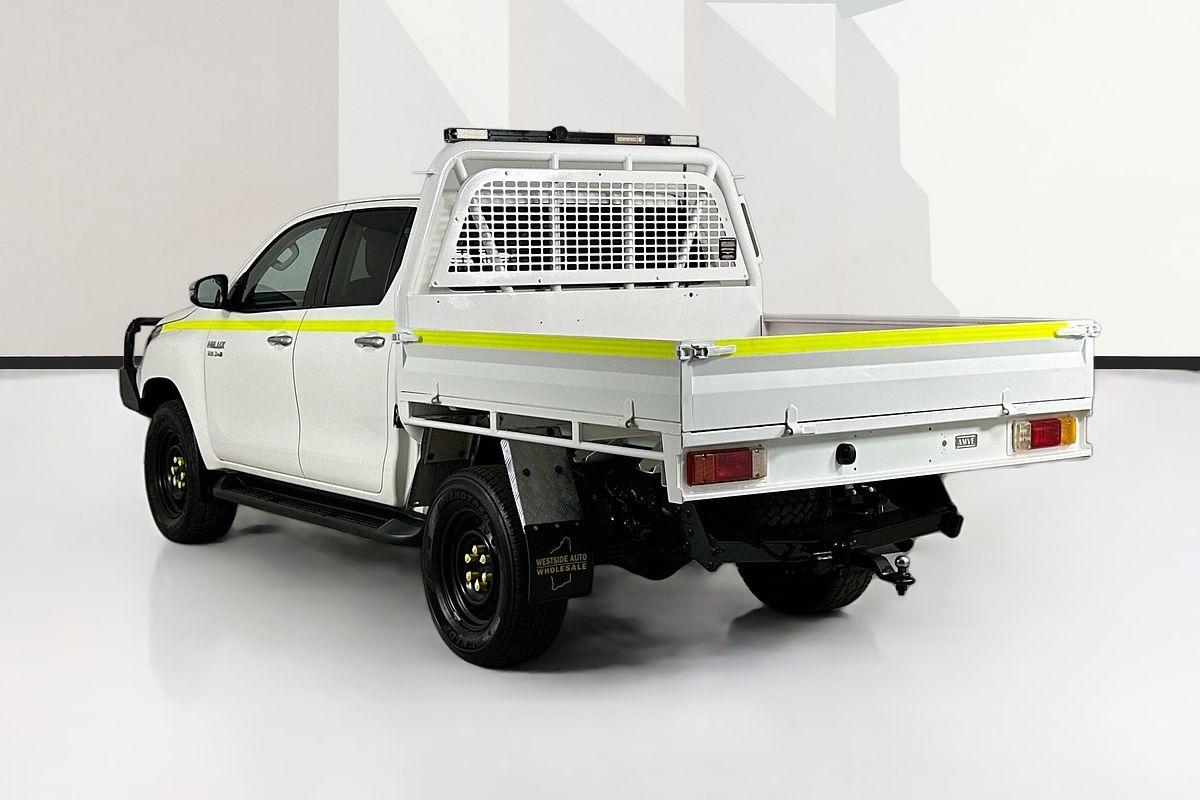 2021 Toyota HILUX SR5 (4x4) GUN126R 4X4