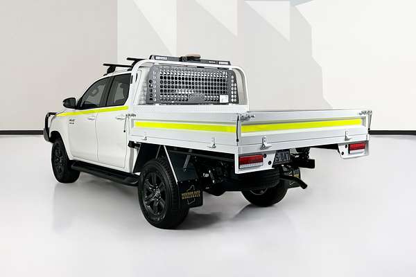 2025 Toyota HILUX SR (4x4) STEEL WHEELS GUN126R RC 4X4