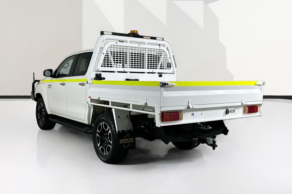 2021 Toyota HILUX SR5 (4x4) GUN126R 4X4