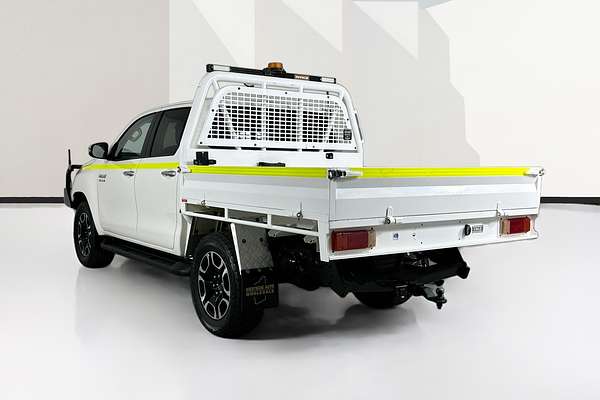 2021 Toyota HILUX SR5 (4x4) GUN126R 4X4