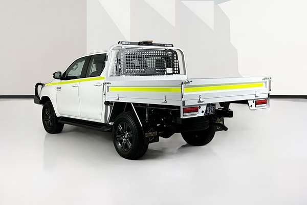 2025 Toyota HILUX SR (4x4) STEEL WHEELS GUN126R RC 4X4