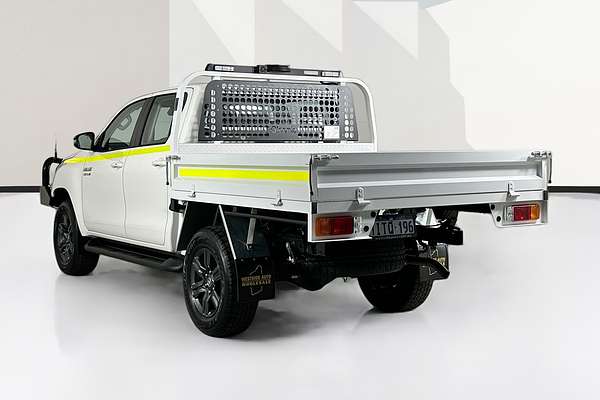 2024 Toyota HILUX SR 48V (4x4) GUN126R 4X4