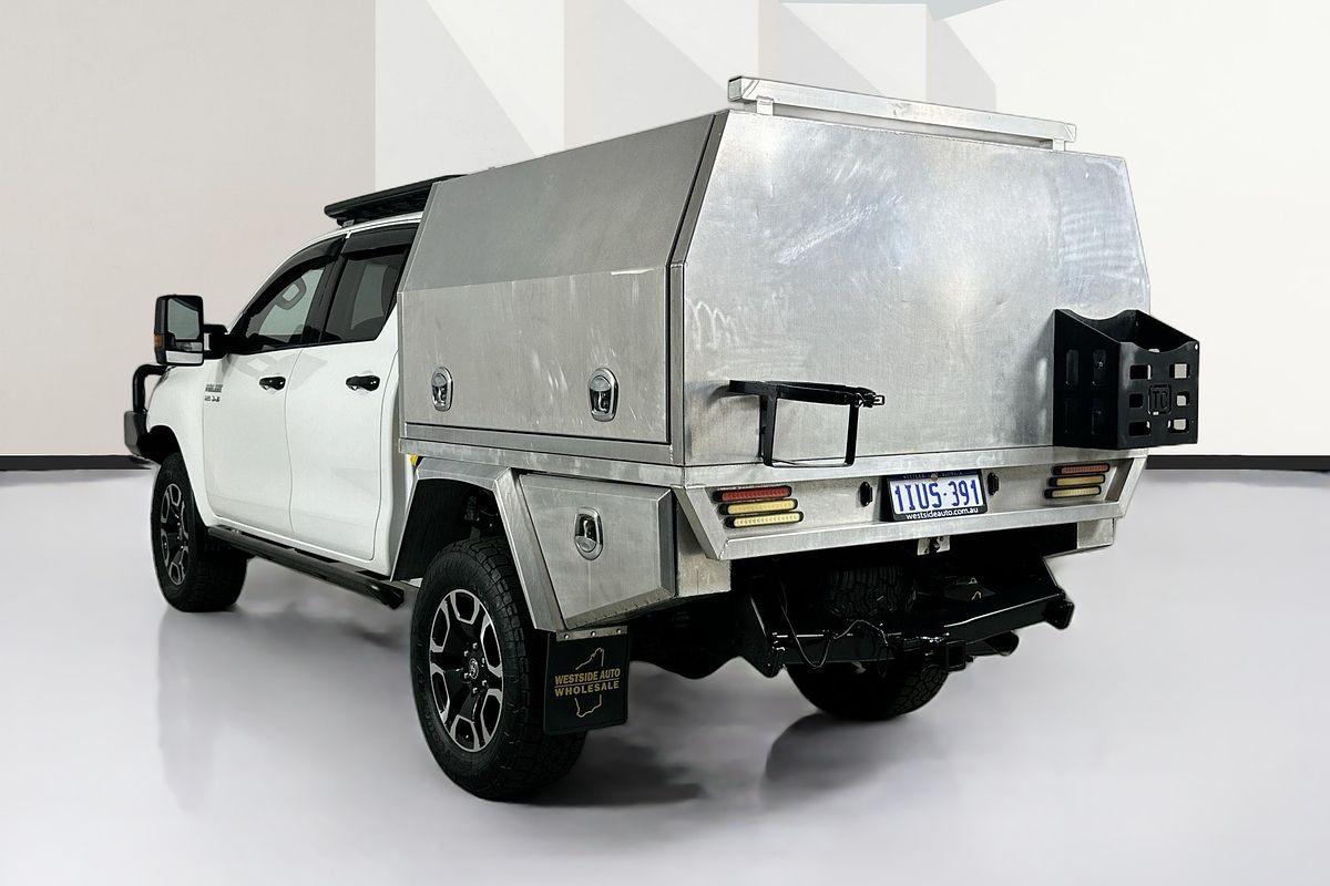 2018 Toyota HILUX SR5 (4x4) GUN126R MY17 4X4