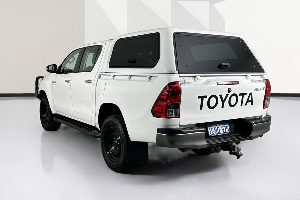 2017 Toyota HILUX SR (4x4) GUN126R 4X4
