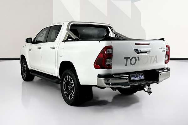 2021 Toyota HILUX SR5 (4x4) GUN126R FACELIFT 4X4