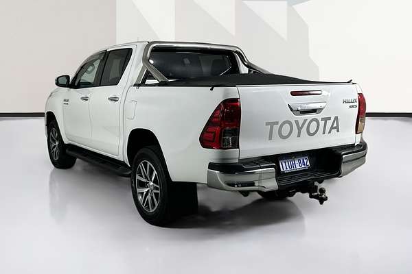 2017 Toyota HILUX SR5 (4x4) GUN126R 4X4