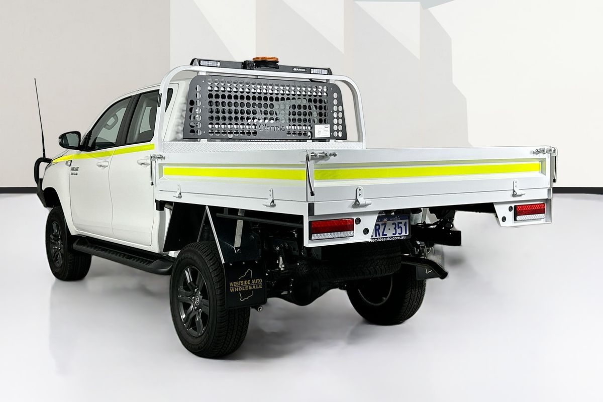 2025 Toyota HILUX SR (4x4) STEEL WHEELS GUN126R RC 4X4